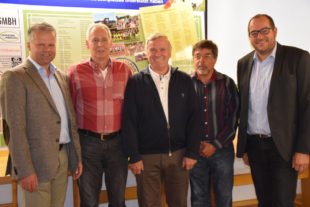 FVB - Bau des Kunstrasenplatz - Empfang