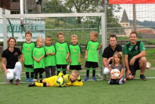 2016-10-4-pb-nicole-fonteiner-djk-bambinis-trikots-metzgerei-thomas-geiger