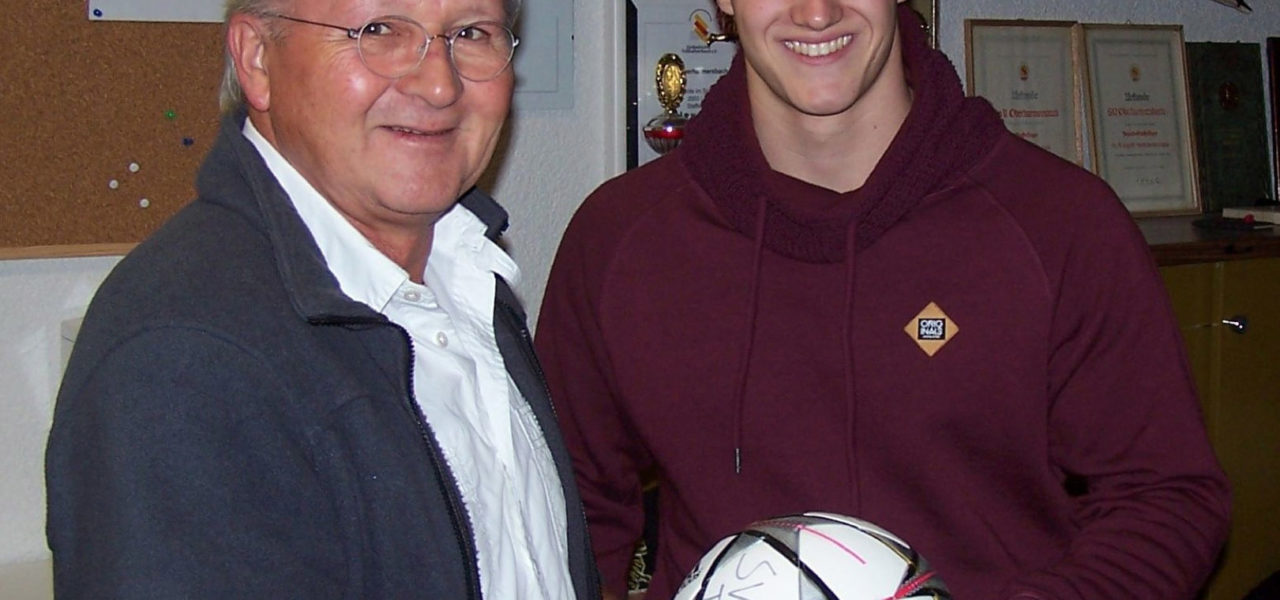 20161013-182908-oh-ko-svo-ballspende-markus-zehnle