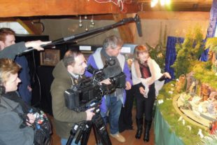 2016-12-16-7-57-30-2016-12-16-uh-hpw-krippenausstellung-fu%cc%88hof-u-treffpunkt-9-11-12-23