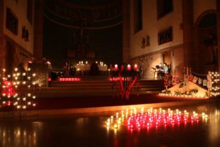 2016-12-16-8-51-5-2016-12-16-oh-kerzen-kirche-vkmg8a7923