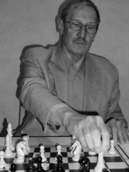 Schachclub unterliegt knapp