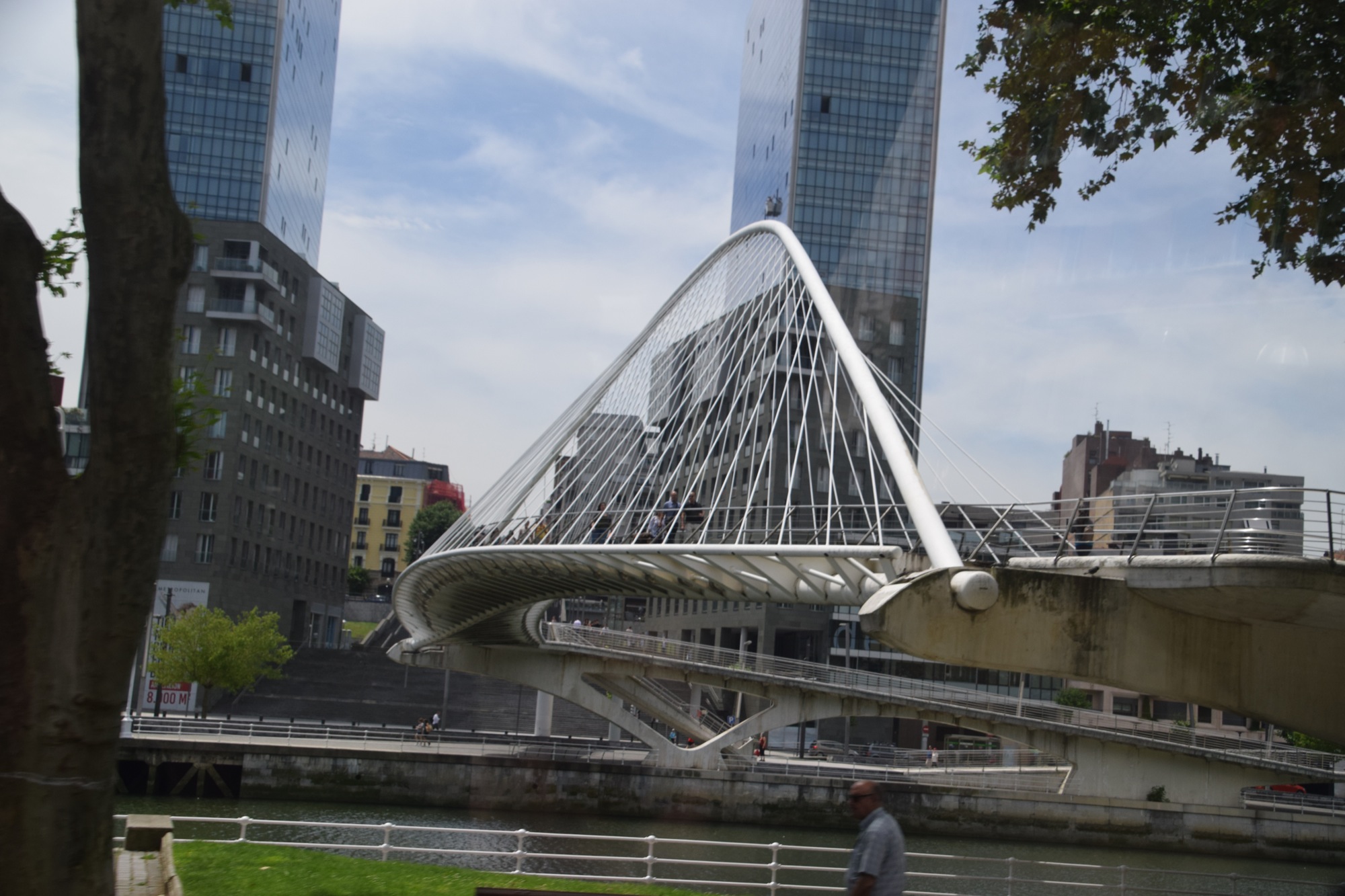 2017-6-29-6-27-0-2017-6-30-no-hv-bildungswerk-no-pfingstreise-2017-zubizuri-fußgaengerbruecke-dsc_2827