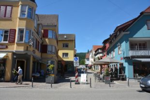 Die »Fußgängerzone Kirchstraße« sorgt im Zeller Städtle für reichlich Gesprächsstoff