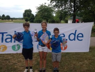 Junggolfertalent Loana Heitz ist im Finale der »VR Talentiade 2017«