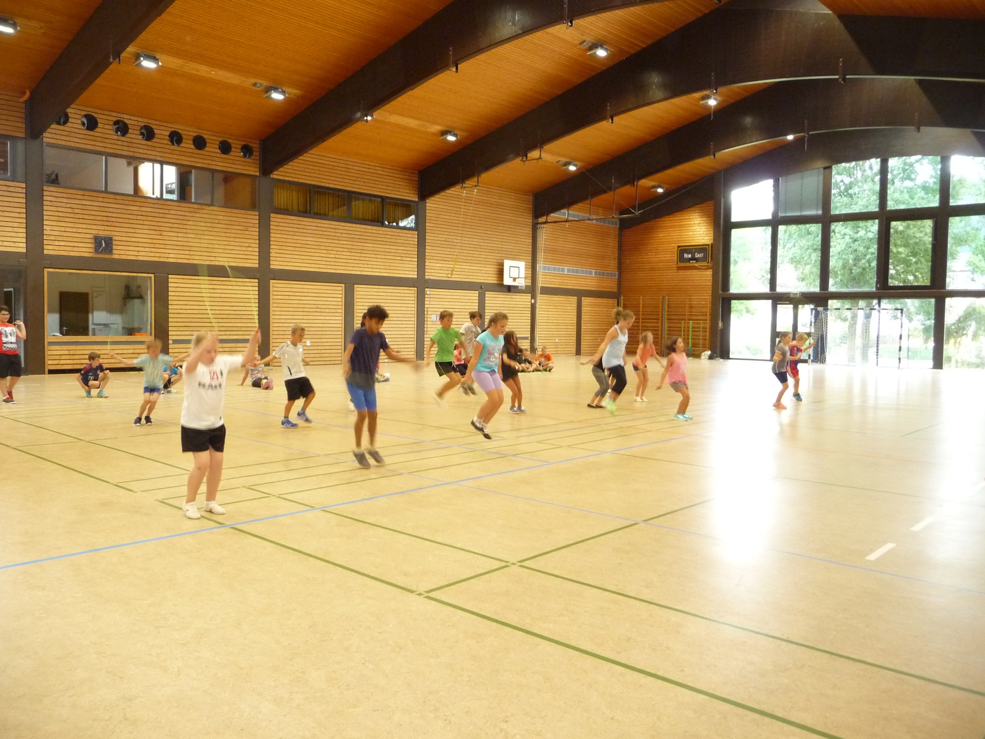 2017-7-17-7-39-41-2017-7-17-7-39-41-2017-7-17-ze-uh-katharina-nicola-grundschule-workshop-skipping-hearts-p1100790