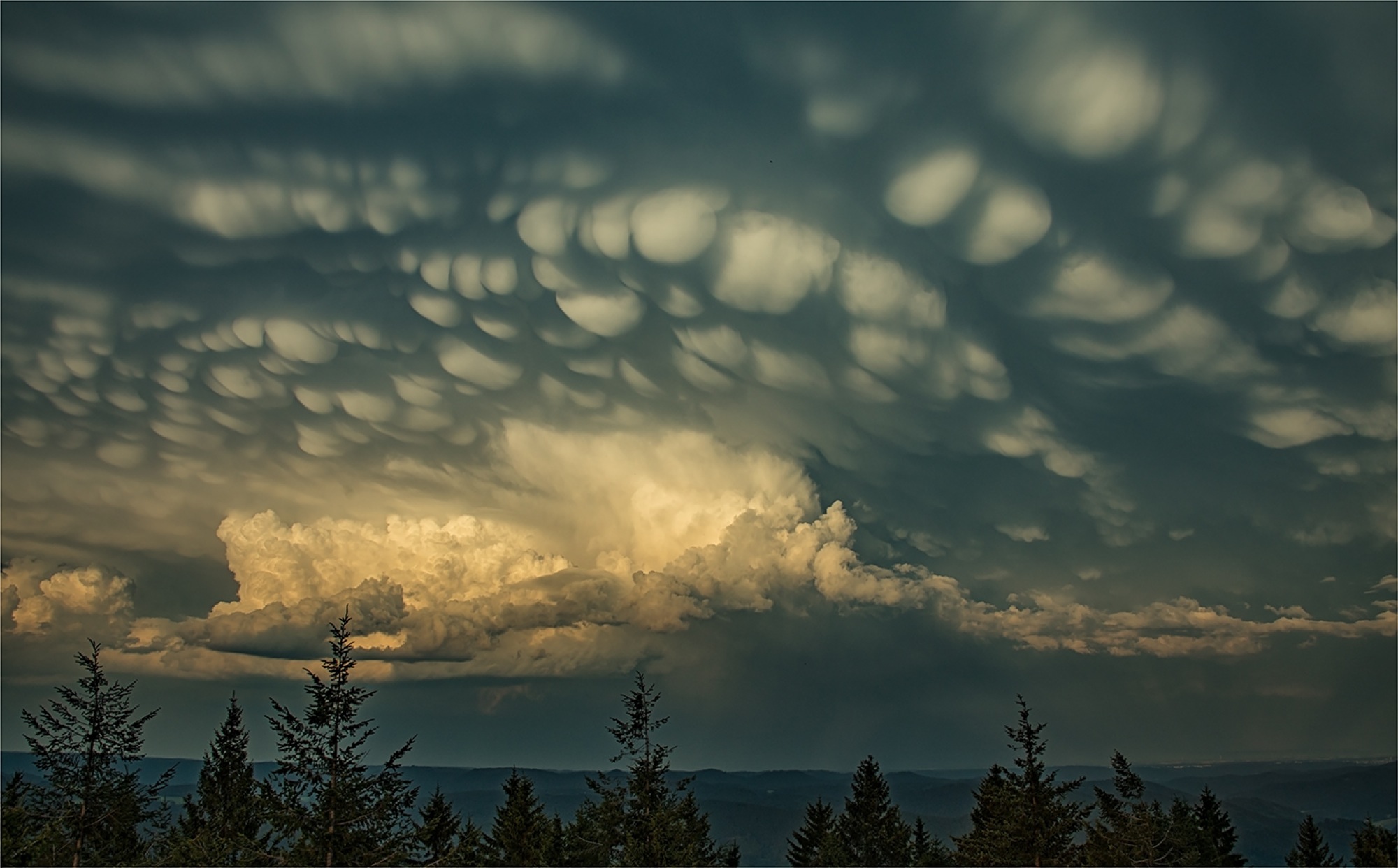 2017-7-19-6-43-8-2017-7-19-oh-rs-wolkenbild