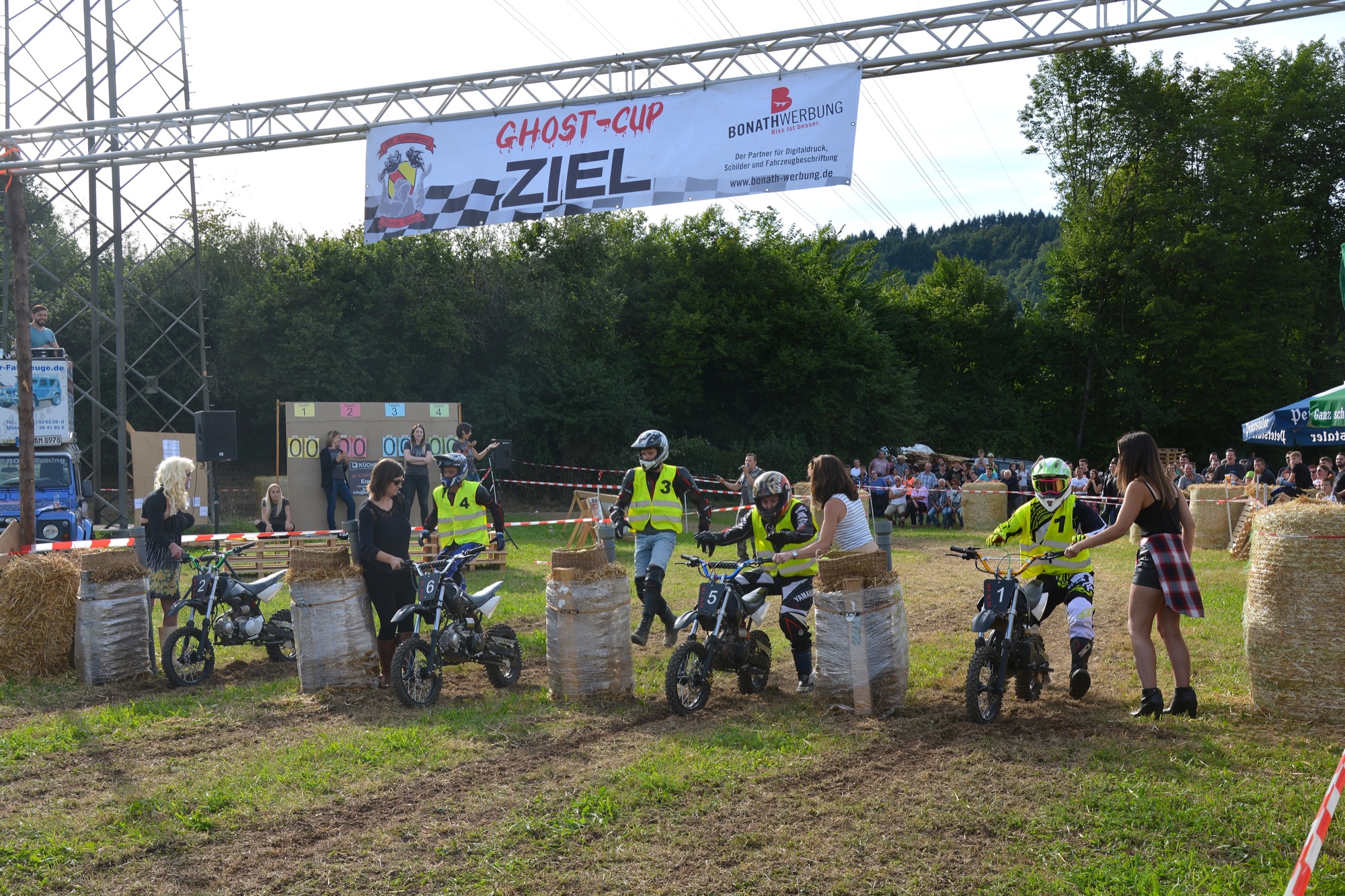 2017-7-19-7-0-34-2017-7-19-bi-anja-streif-mc-kurvengeister-motorradtreffen-bild3