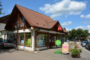 2017-7-20-15-6-32-2017-7-21-uh-apotheke-am-kurgarten-gebaeude