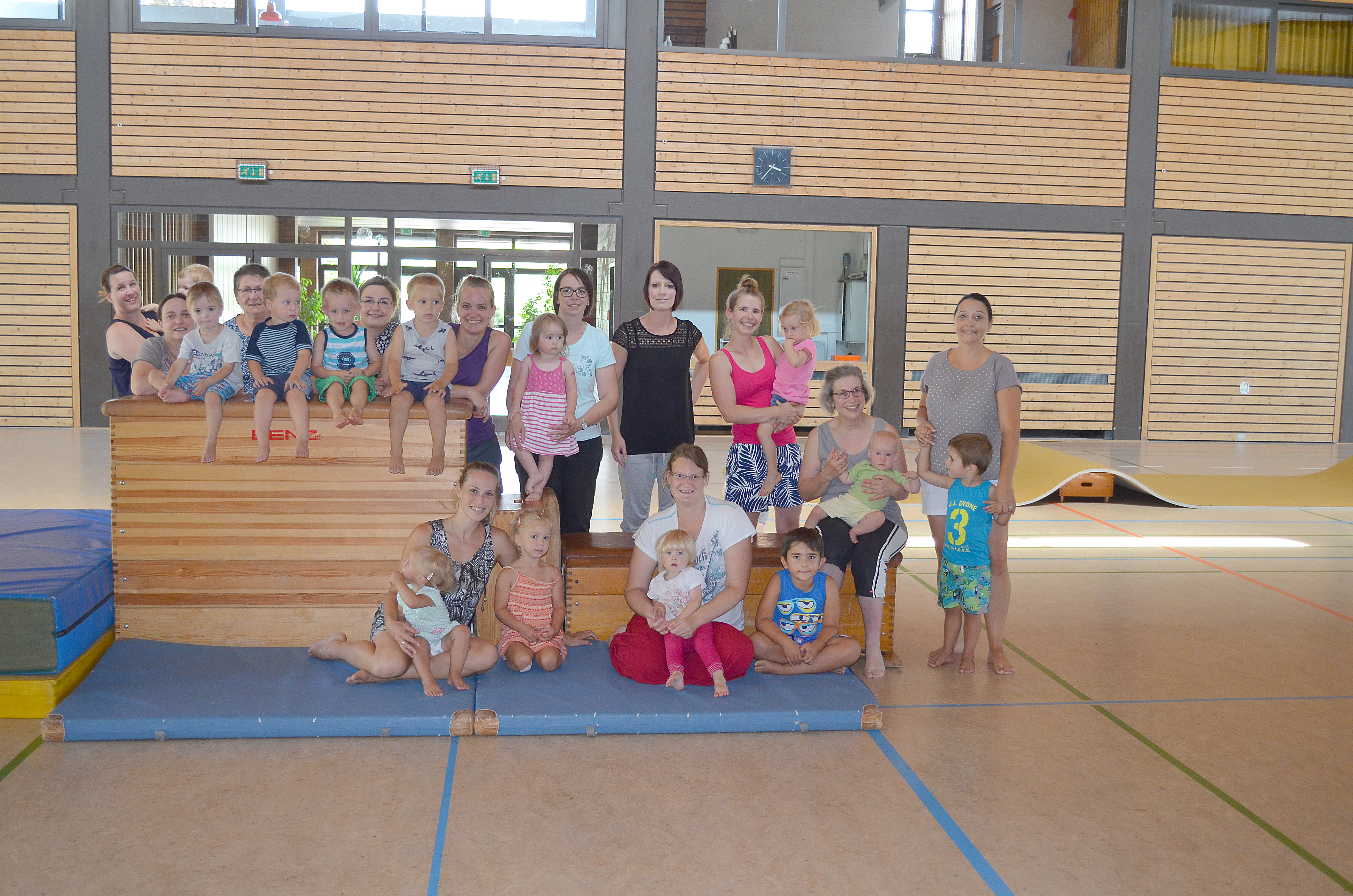 2017-7-21-ZE-UH-TV UH-Eltern-Kind-Turnen-Silvia Glatt verabschiedet-DSC_0426