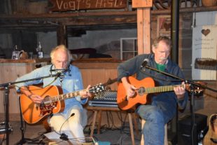 2017-7-24-12-37-43-2017-7-24-7-10-2-2017-7-24-no-hv-bildungswerk-no-mundartkonzert-duo-goschehobel-dsc_0150