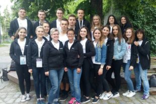 2017-7-24-9-17-48-2017-7-24-9-17-48-2017-7-24-ze-uh-ks-turnverein-uh-deutsches-turnfest-berlin-bild-2-df-berlin-2017-gruppe