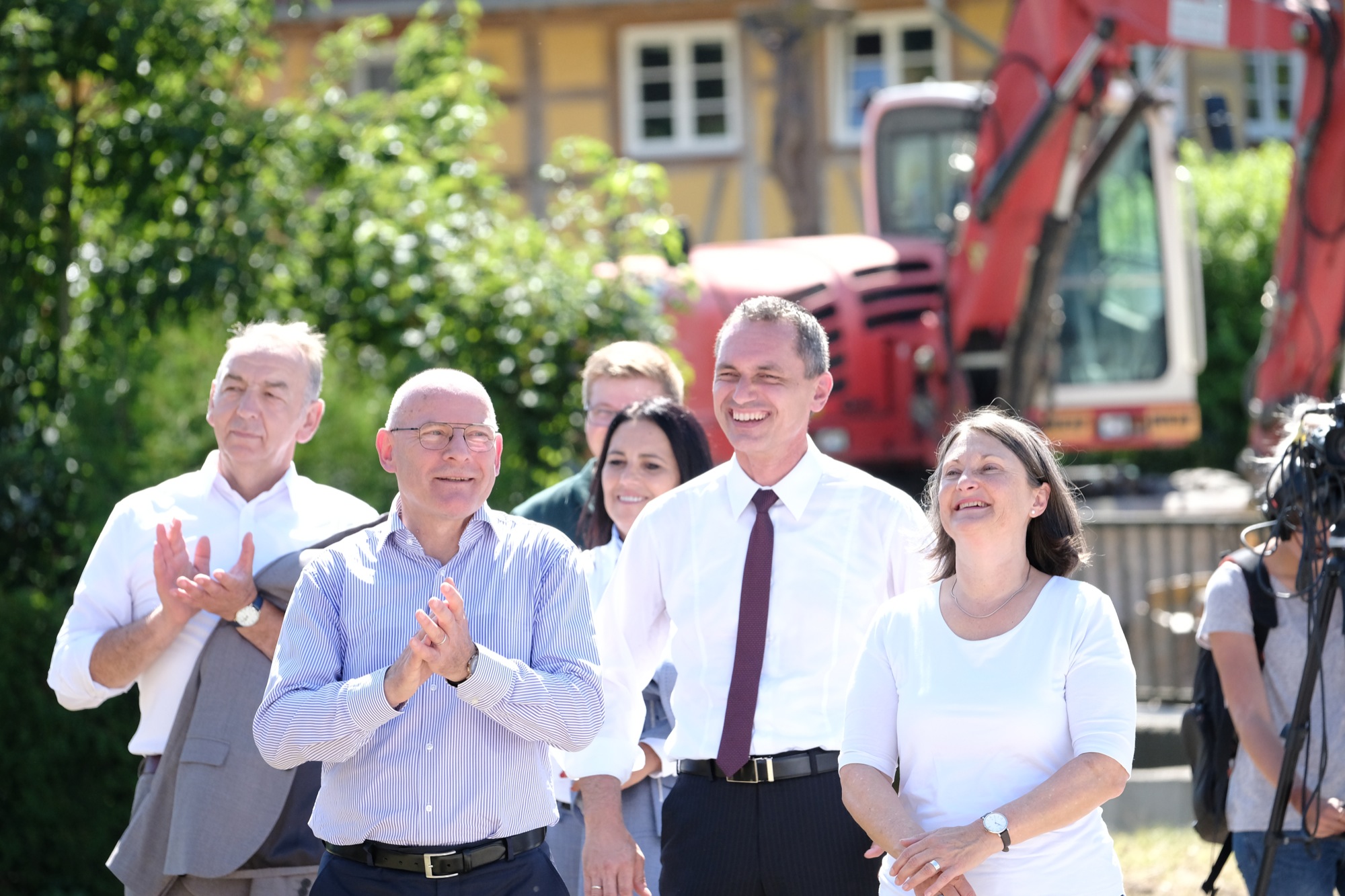 2017-7-5-10-0-46-2017-7-5-ze-uh-vo-l94-sanierung-spatenstich-dscf0999