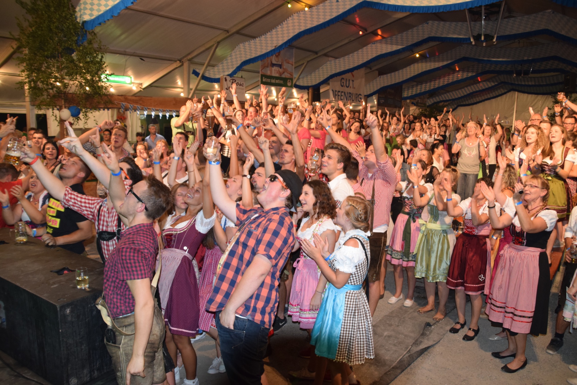 2017-8-28-NO-Vollmer-Kilwi Partynacht 1