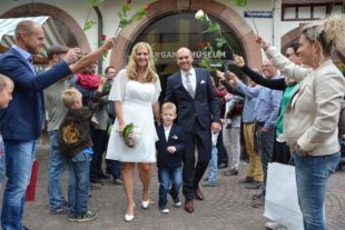 Bernd und Alexandra Ruff schlossen im Storchenturm-Foyer den Ehebund