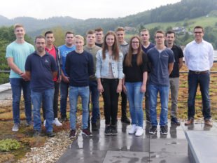 Hydro startet mit hoch motiviertem Nachwuchs ins Ausbildungsjahr