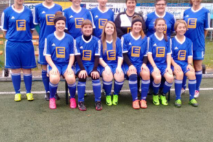 2017-10-2-NO-Susi Vetter-ASV-Damen-Trikot-Spende-Edeka-2