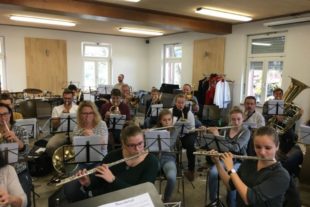 2017-10-25-ZE-UH-Laura Nesser-Musikverein Probe Jahreskonzert