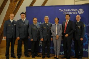 THW verleiht Ehrenzeichen in Bronze an Ortsbeauftragten Michael Holderer