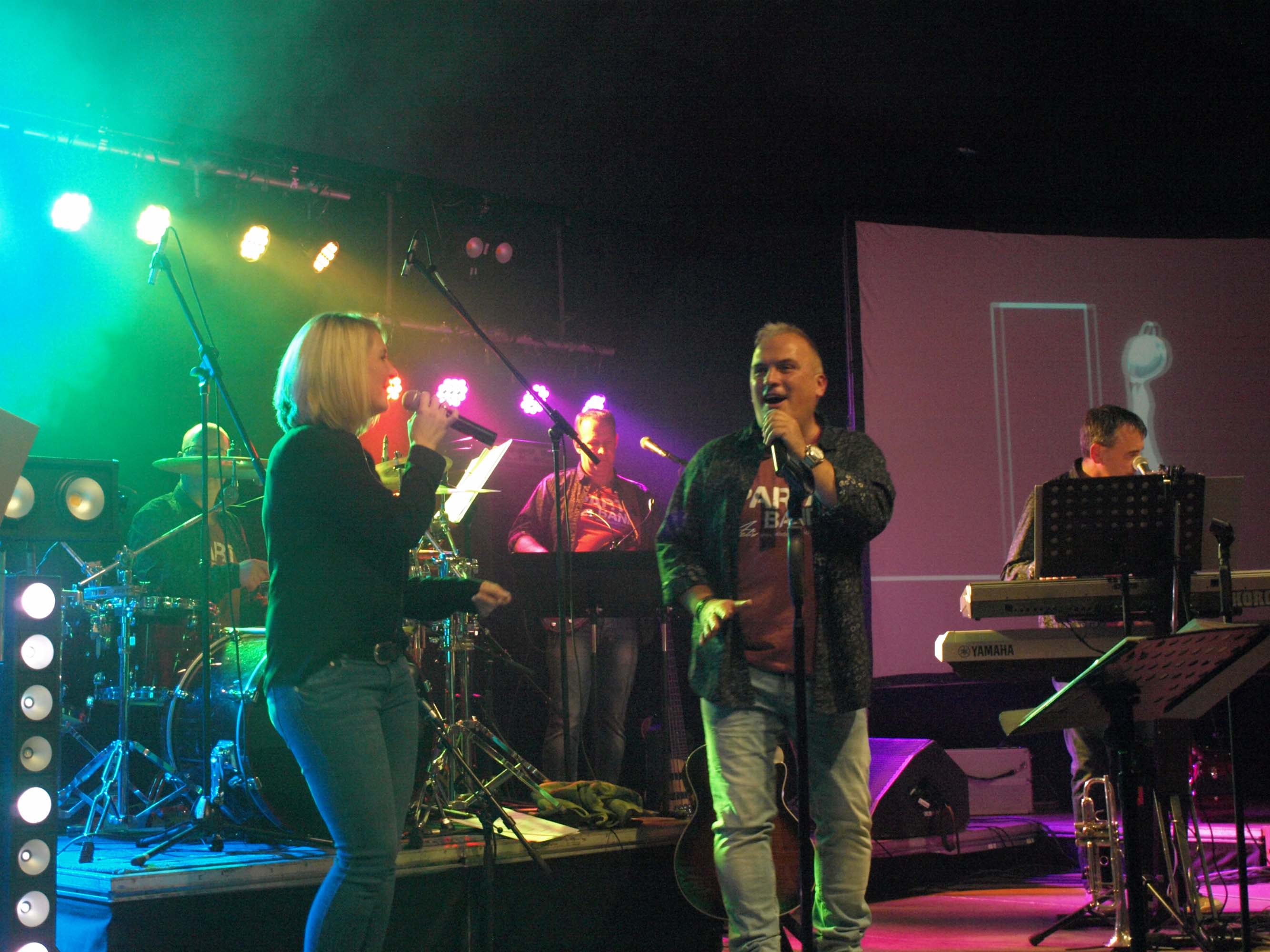 OLYMPUS DIGITAL CAMERA