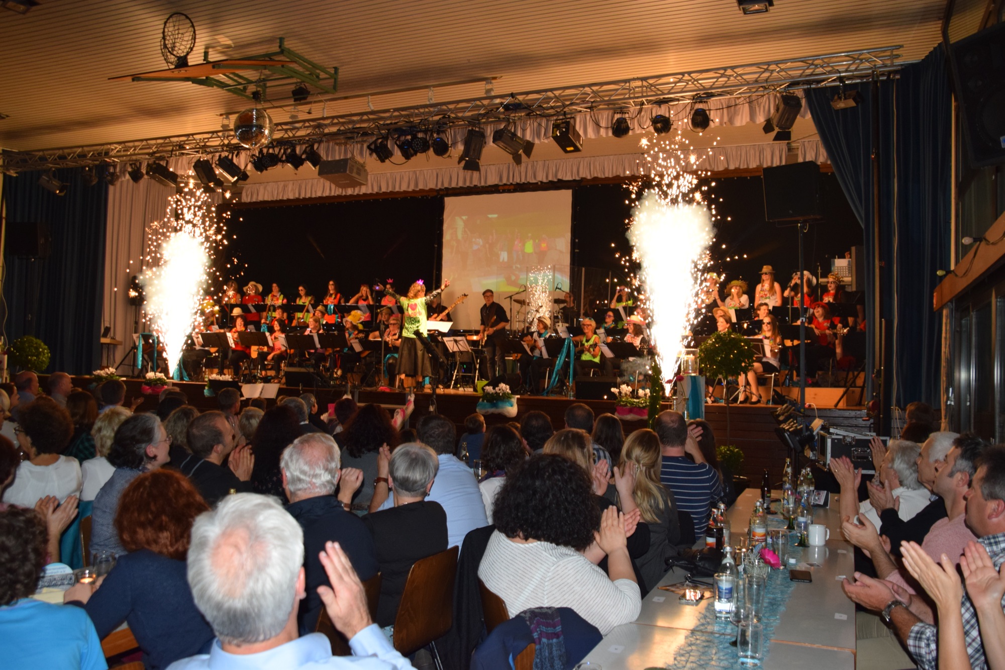 2017-11-8-NO-hv-Gitarrenverein-Jahreskonzert 2017-DSC_0987