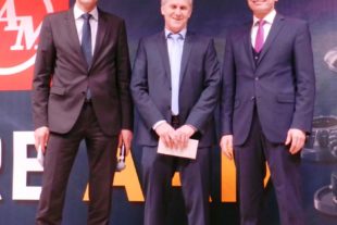 2017-12-18-UH-HPW-AAM-Metaldyne-Weihnachtsfeier-Ehrungen-AAM-Weihnachtsfeier17-19