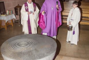 2017-12-20-OH-kal-Pfarrkirche St Gallus-Feierstunde nach Umbau-zvkMG8A3435a