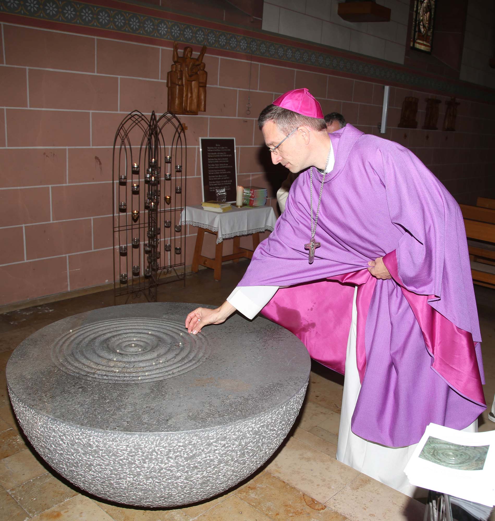 2017-12-20-OH-kal-Pfarrkirche St Gallus-Feierstunde nach Umbau-zvkMG8A3436