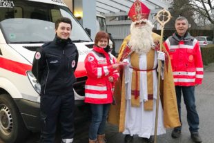 2017-12-22-ZE-UH-OH-DRK-Spendenübergabe-IMG_0075