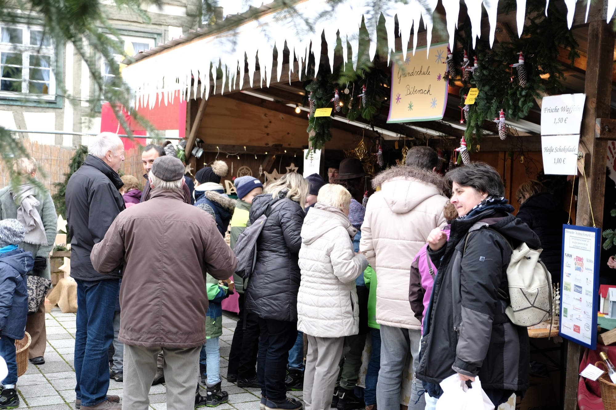 2017-12-4-BI-vo-Eröffnung Weihnachtsmarkt DSCF2996