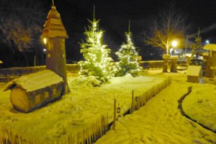 2017-12-8-OH-bia-Hademar Adventsdorf-Dorf2