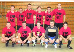 »Gieringer & Co« gewann beim 15. Fußball-Hallenturnier