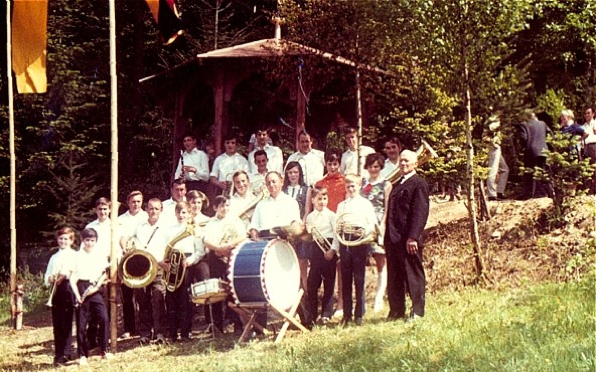 2018-2-28-ZE-UE-Musikverein-Archivfoto-Musikverein_Unterentersbach_erster_Auftritt