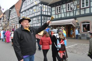 Kinder, Jungmusiker und Narrenräte riefen mit viel Radau die Fasend aus