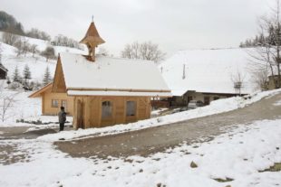 Osterwanderung der Wandergruppe Unterentersbach in weiß