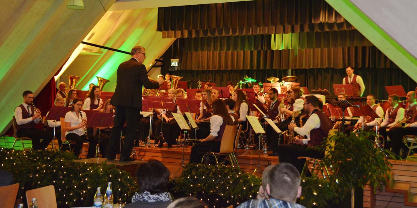 2018-3-7-ZE-UE-hps-Archiv-Foto-2017-12-9-Musikverein Unterentersbach-Nikolauskonzert-DSC_2463
