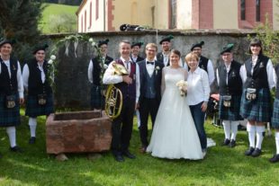 2018-4-16-BI-Prinzbach-hps-Hochzeit Karen und Martin Obergföll Highlanders