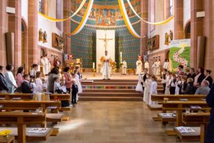 2018-4-18-OH-Hansjörg Witschel-Kommunion-HW5D2907