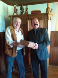 Mit 80 Jahren noch in Haus und Hof aktiv