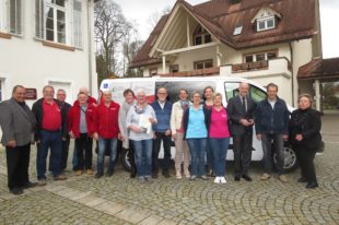 Neuer Kleinbus für die Sozialstation