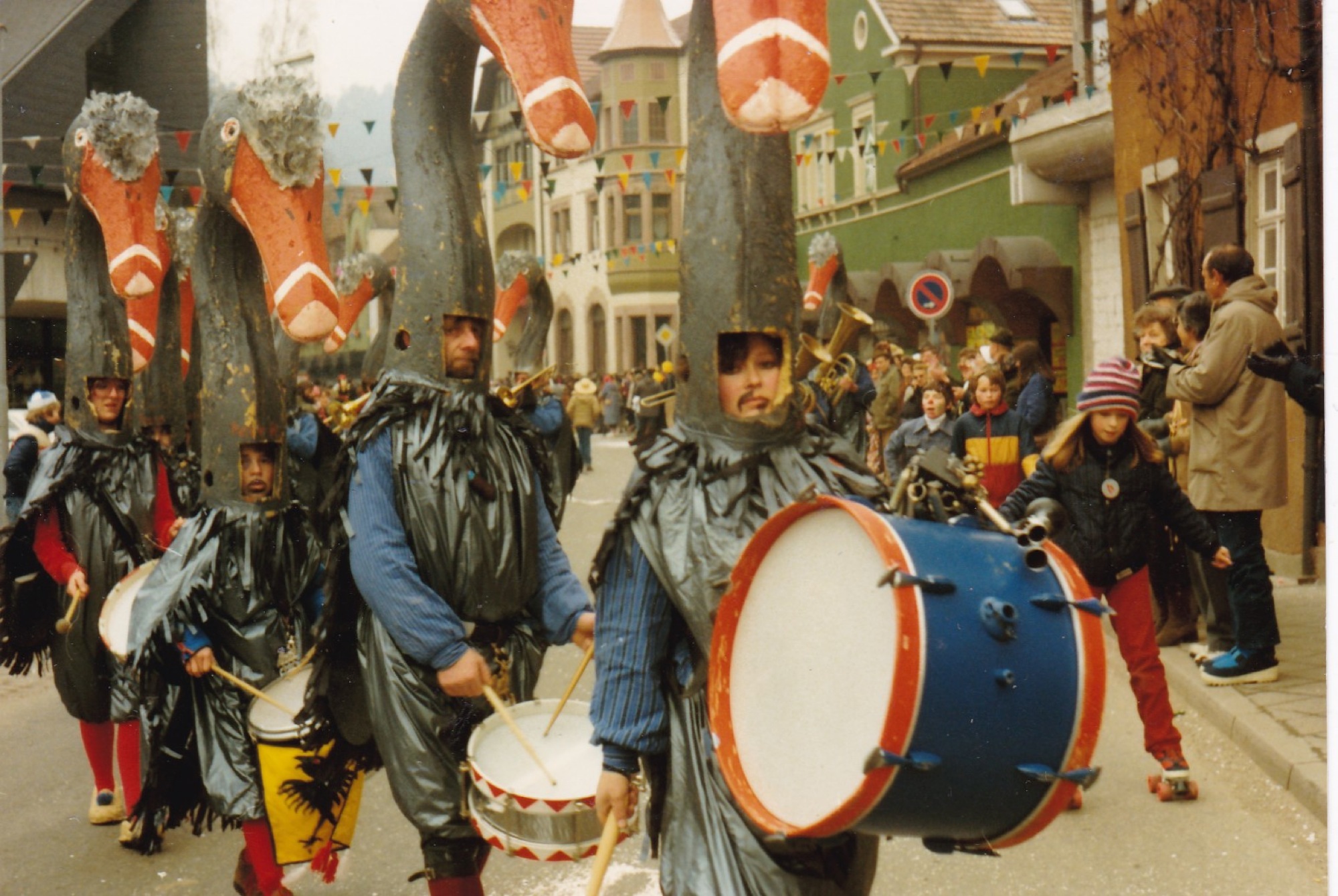 2018-6-13-UH-hpw-Guggemusikfestival-So traten die Eckwaldpuper vor 30 Jahren auf_20180612_0001