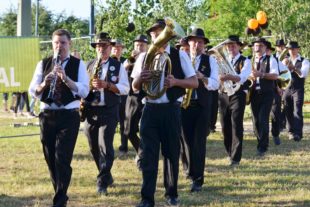 2018-6-2-Zell-Unterentersbach-Mändig's Musik-22 Jahre-Open-Air-uff-de-Husmatt-Foto-Ute-Berger-4512