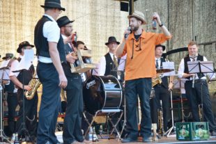 2018-6-2-Zell-Unterentersbach-Mändig's Musik-22 Jahre-Open-Air-uff-de-Husmatt-Foto-Ute-Berger-4591