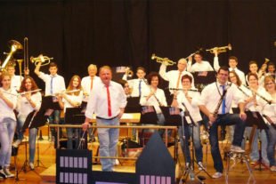 2018-6-27-NO-Claudia Moosmann-Musik im Schwimmbad-Trachtenkapelle Nordrach