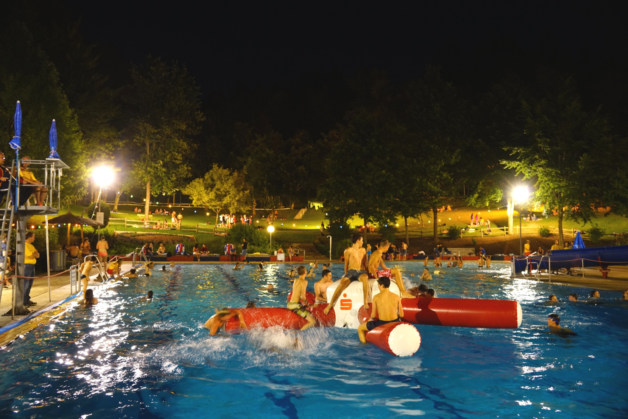 2017-7-31-BI-hk-DLRG-Jubiläum-50 Jahre-Aktionstag-Spendenschwimmen-Flutlichtbaden-Bild (10)