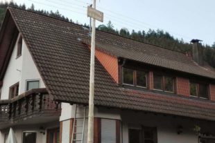 2018-7-18-NO-Lara Hübel-Maienstellen-Trachten NO-Schmieder-f5937477-de8a-4618-908a-afe270805446