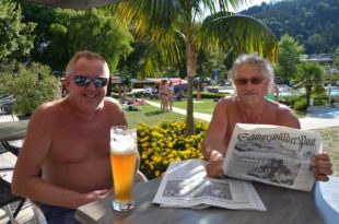 Sommer, Sonne, Schwimmbad und das Neueste aus der »Schwarzwälder Post«