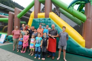 2018-7-25-UH-hpw-Grünacher Fest-DSCN9033 Die riesige Helferschar