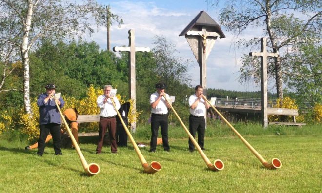 Städtlemarkt Zell a. H.: Alphornecho Tuniberg