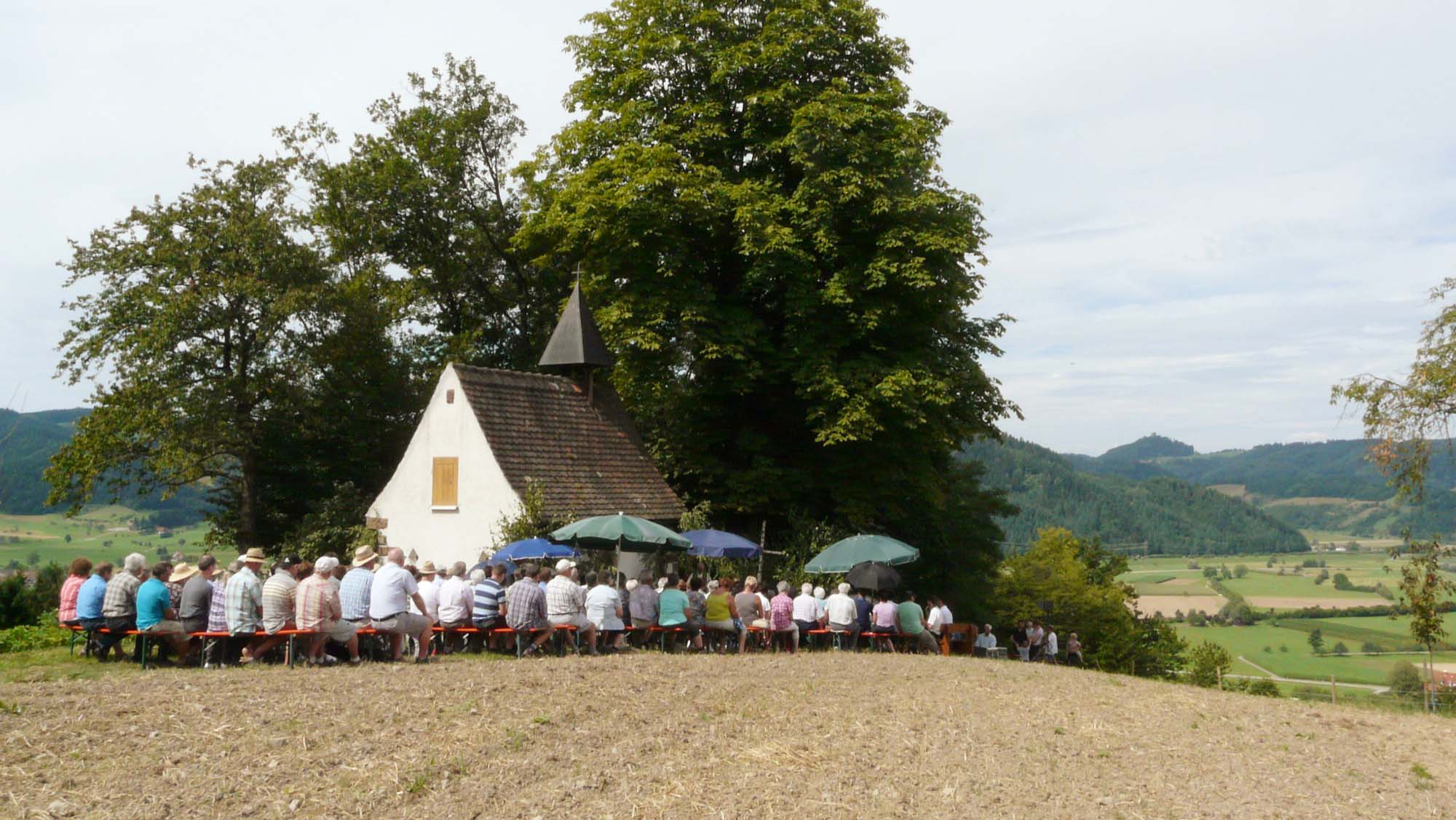 2018-8-10-ZE-UE-Franz Huber-Friedenskapelle-++ P1130354